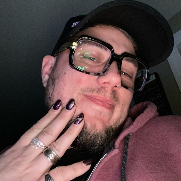 Meet your Posher, Andrew - Picture 1 of 1